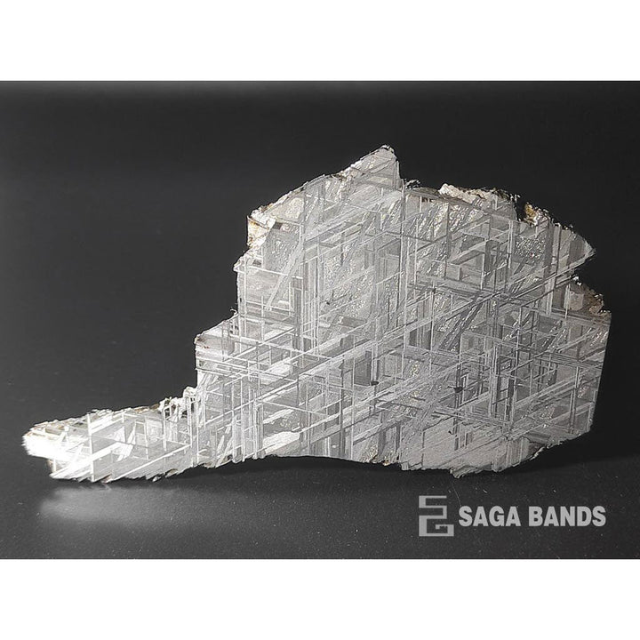Gibeon meteorite slice with Widmanstätten patterns